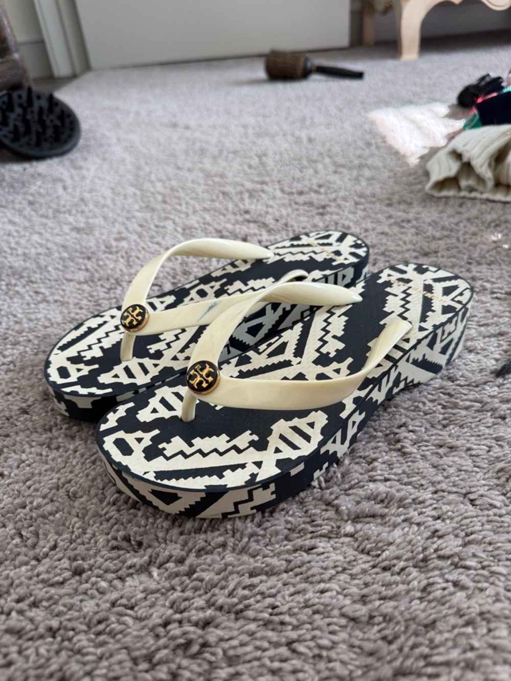 Tory Burch Black & Cream Geometric Platform Flip Flops